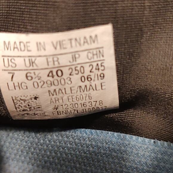 Adidas Tyshawn Black White Blue Skateboarding Sneakers EE6076 Size US 7 - Picture 12 of 12